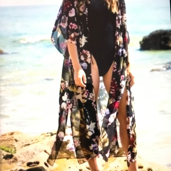WALTER BAKER Kimono Cardigan Caftan Tulum Black Floral Tropical One Size Large - Picture 2 of 16